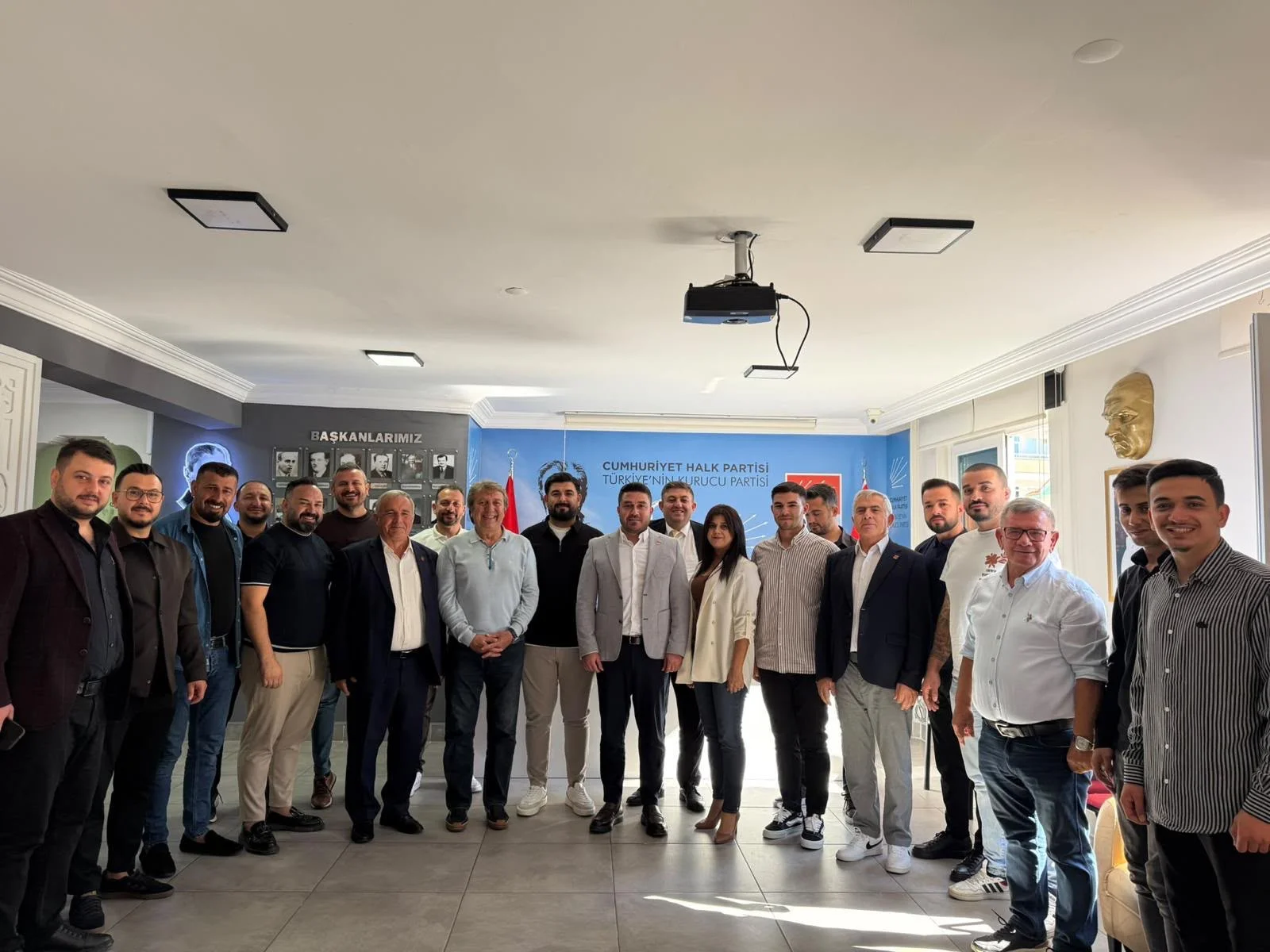 CHP ALANYA’DA ESKİ VE YENİ YÖNETİM BULUŞTU!