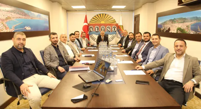 ALTSO’DA MUSTAFA TUNA’NIN YENİ YÖNETİMİNDE GÖREVLER BELLİ OLDU!